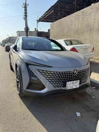 للبيع شانجان يوني تي الموديل /2023 اللون / اسمنتي العداد / 40 الف فول ...