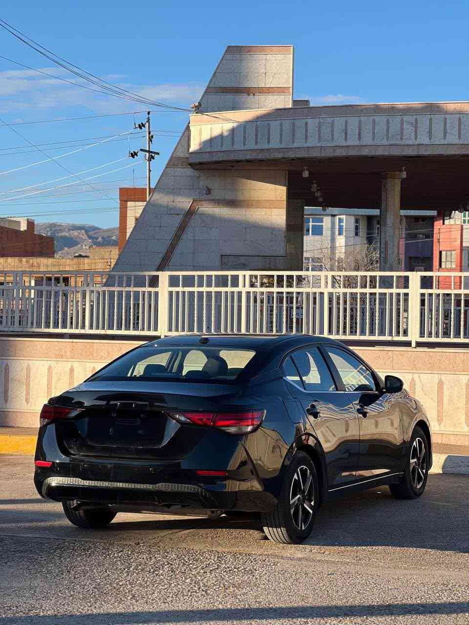 نيسان سينترا 2025 SV 
السعر 120$ومجال
ضرر. قباغ صندوق و بونيد صبغ ايرباك سكان طاك راجع سيستم 
شانسي و بدنات كل شرط بدون ضربه تترقيم و گض شرط
مواصفات 
شاشه كبير 
كاميره 
حساس 
رادار
تحكم سكان
تحديد سرعة 
تحديد مسار 
بصمه و بابين بصمه 
مكان سيارة قضاء عقره 
اتصل واتساب ***********☎️ أربيل, العراق
