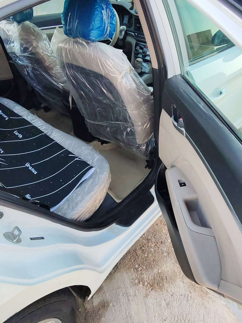 النترا 19 وارد أمريكي بااسمي حره ضربه خفيفه بدون ارباك اتصل انطيك تفاصيل أكثر
*********** السعر135وبيها مجال
