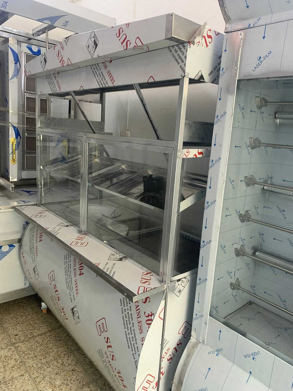 معرض ومعمل كرار البديري 
لتجهيز المطاعم والكافيهات الأفران والفنادق بمعدات جديد الاستفسار ***********اتصال
