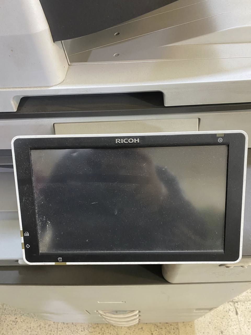 للبيع طابعه مستعمله شي بسيط طابعه  مراسله ع وقم***********
