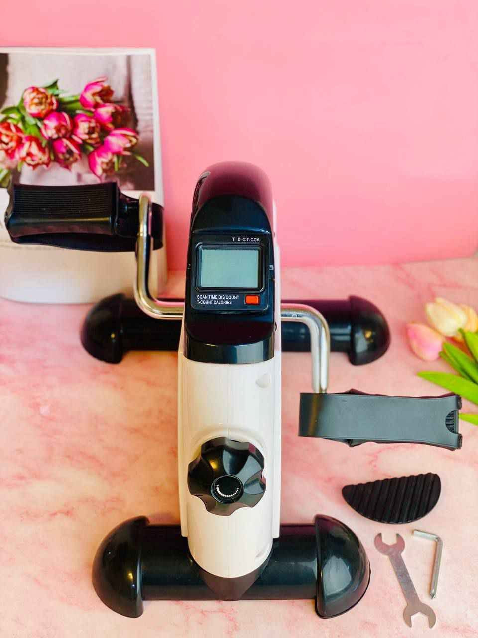 🚴‍♂️ دراجة التمارين المنزلية الصغيرة 🚴‍♀️

جهاز رياضي مدمج لتمارين اليدين والرجلين، مناسب للاستخدام في المنزل أو المكتب.

✅ شاشة رقمية لعرض معلومات التمرين
✅ مقاومة قابلة للتعديل
✅ تصميم صغير وسهل التخزين
✅ خفيفة الوزن وسهلة النقل
✅ مناسبة لمختلف الأعمار

للحجز مراسلتي 
🚘 توصيل لجميع محافظات العراق بغداد, العراق


**إذا كنت صاحب هذا الإعلان وتريد حذفه لأي سبب، رجاءا أرسل رسالة إلى الدعم الفني**