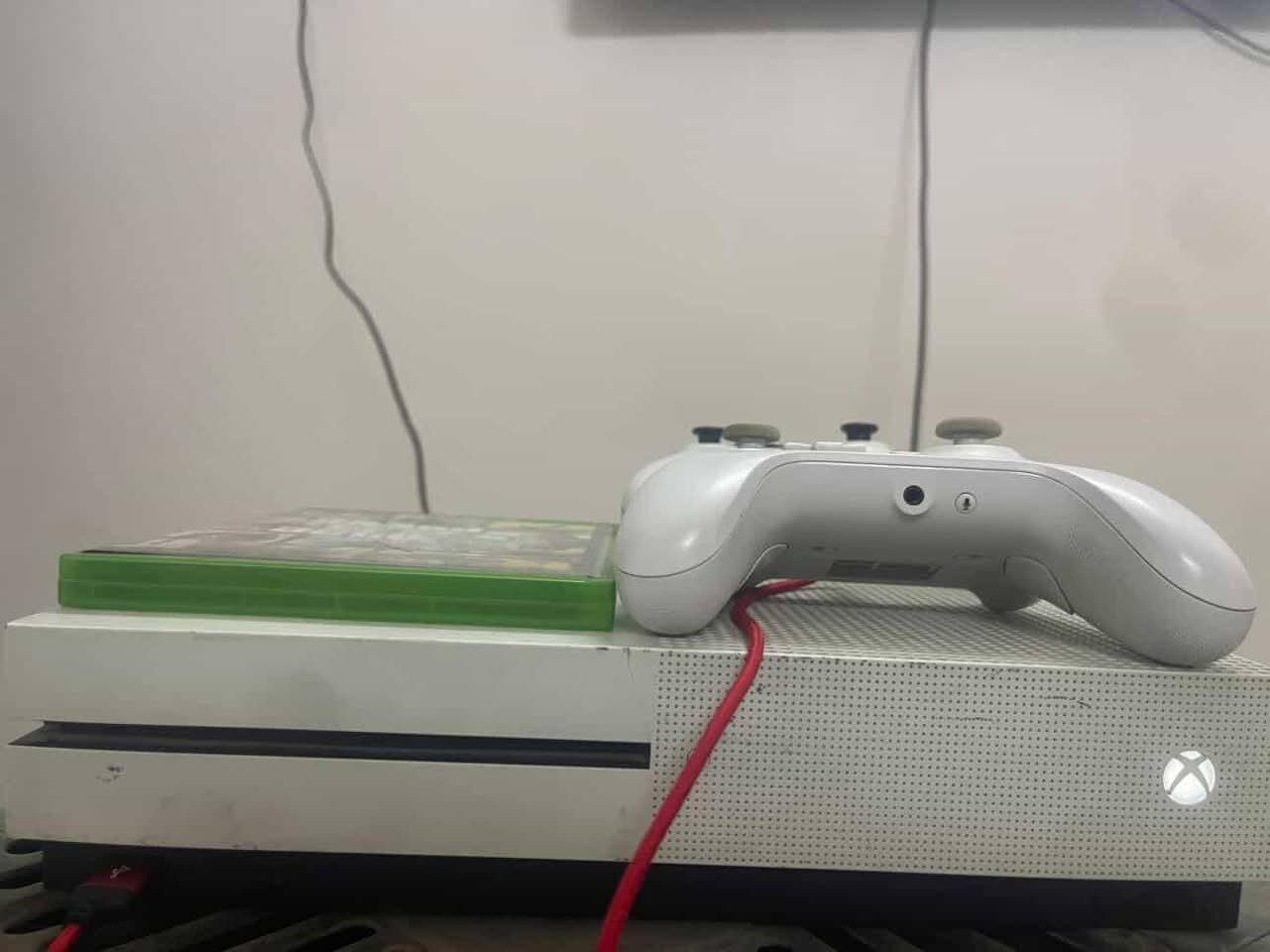 اكس بوكس ون اس
٢ يدات 
قرص GTA 
ذاكرة 500Gb
السعر 170


**إذا كنت صاحب هذا الإعلان وتريد حذفه لأي سبب، رجاءا أرسل رسالة إلى الدعم الفني**