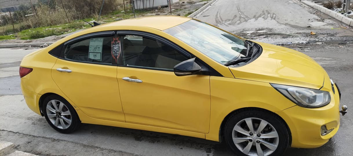 للبيع اكسنت مضلع 2014مابيها اي اضرار فقط تلقيط مال تكسي السعر 95التصال على الرقم *********** ***********
