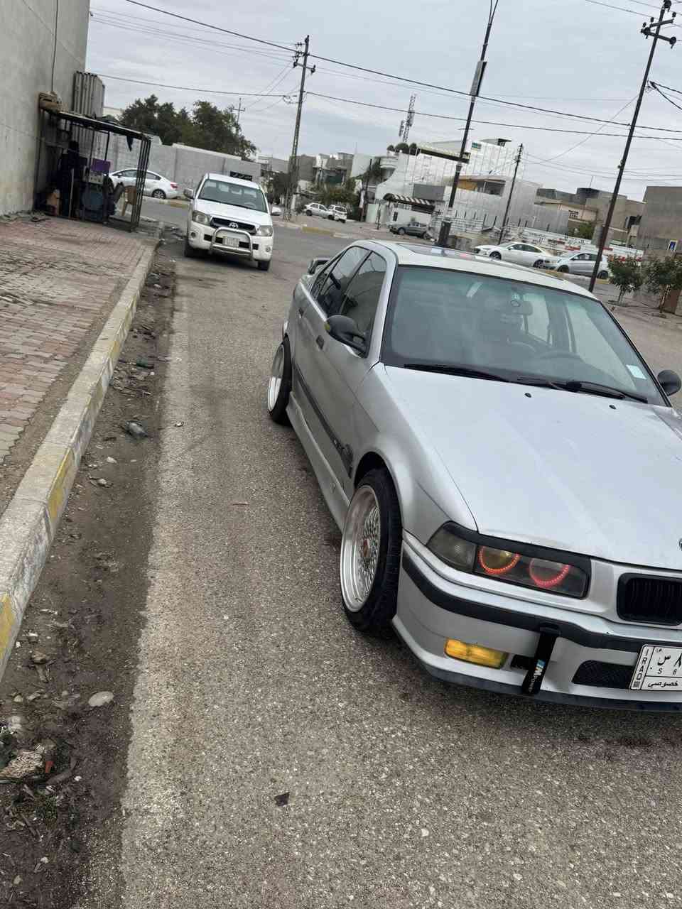 سلام عليكم
E36 344

محرك 44 سكليتر كهرباء

كير عادي سبع نمر ويا البك

اكسل قفل بلاد 3.23

برده كهرباء

كشنات m

ستيرن m
 
دمام صوت بالصندوق جبير

رقم كركوك باسمي مشروع وطني لل 28

بالصور واضح كلشي

نقصها صبغ فقط نقصها صبغ فقط

55$ وبيها مجال قليل 

مكاني كركوك رقمي ***********
