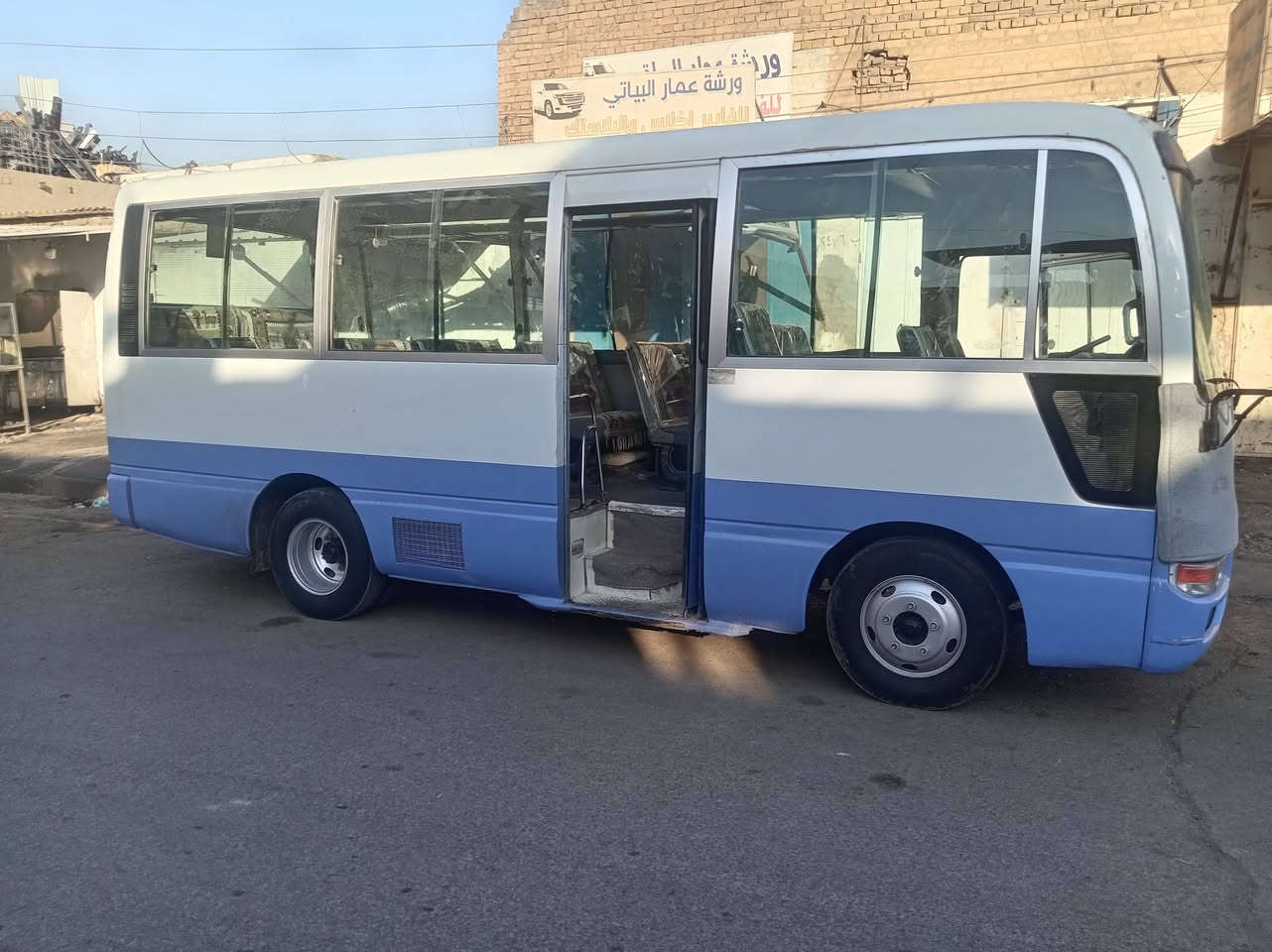 سلامه عليكم نيسان للبيع مديل ٢٠٠٢ سياره مكينه بلادي غاز بازين رقم شمالي سياره تبريد بس قوايش باب كهرباء سعره ١٢٠ وبيه مجال ستفساره خاص مكاني بغداد ***********
