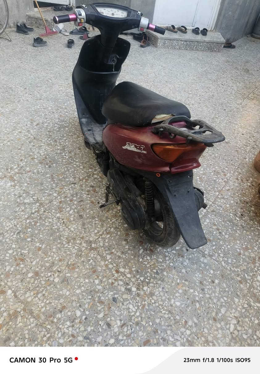 للبيع ب 200 وبيهه مجال قليل 
 بغداد قريب ابودشير 
عصفوريه كامله من كلشي كهربائيات شغاله
هندر سلف شغال لايت امامي اشاير شغاله
قفل اكسل قفل ستيرن تايرات جدد


**إذا كنت صاحب هذا الإعلان وتريد حذفه لأي سبب، رجاءا أرسل رسالة إلى الدعم الفني**