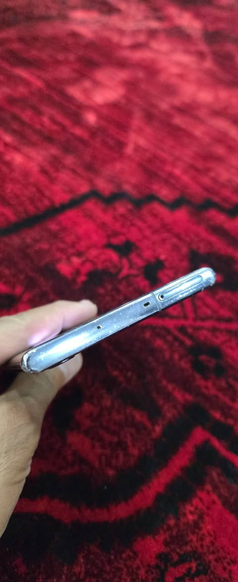نوت ١٠ بلاص 5G
١٢ و ٢٥٦ دبل سيم بسعر ١٩٠ الف *********** واتساب خابرني جهاز شغال بدون عيوب اوربي سنابدراكون بدون ملحقات اذا يفيدك خابرني
