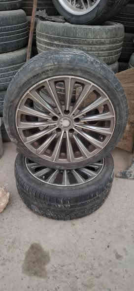 السلام عليكم ويل حجم 18 مال حاويه تاير نضيف حيل لا فطر ولا عواج
السعر475الف 
مكاني بابل القاسم الشارع العام 
***********
