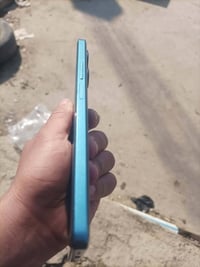 بوكو F 5G • ٢٥٦ جيجا • ٢٤ جيجا رام