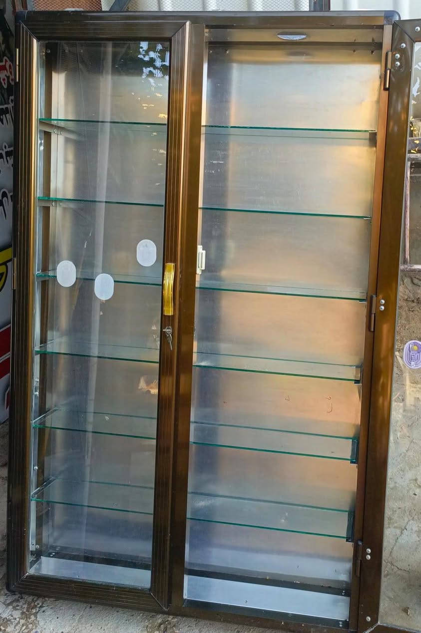 غراض للبيع الكاظمية منطقة الطي رقم الهاتف ***********
