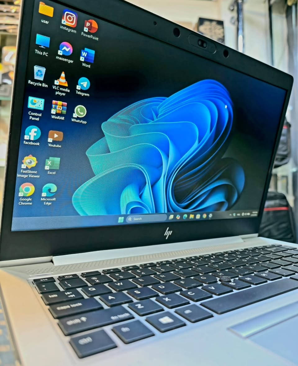 hp ELITEBOOK 840 G5
CPU : i5 8th
RAM : 8G
HARD : 256ssd
SCREEN : 14"
GPU : intel
الملحقات : 
شاحنة اصلية + حقيبة و ماوس
العنوان :
 موصل - المجموعة الثقافية ـ قرب نفق الجامعة - مجمع الغانم
للتواصل : 
***********
***********
