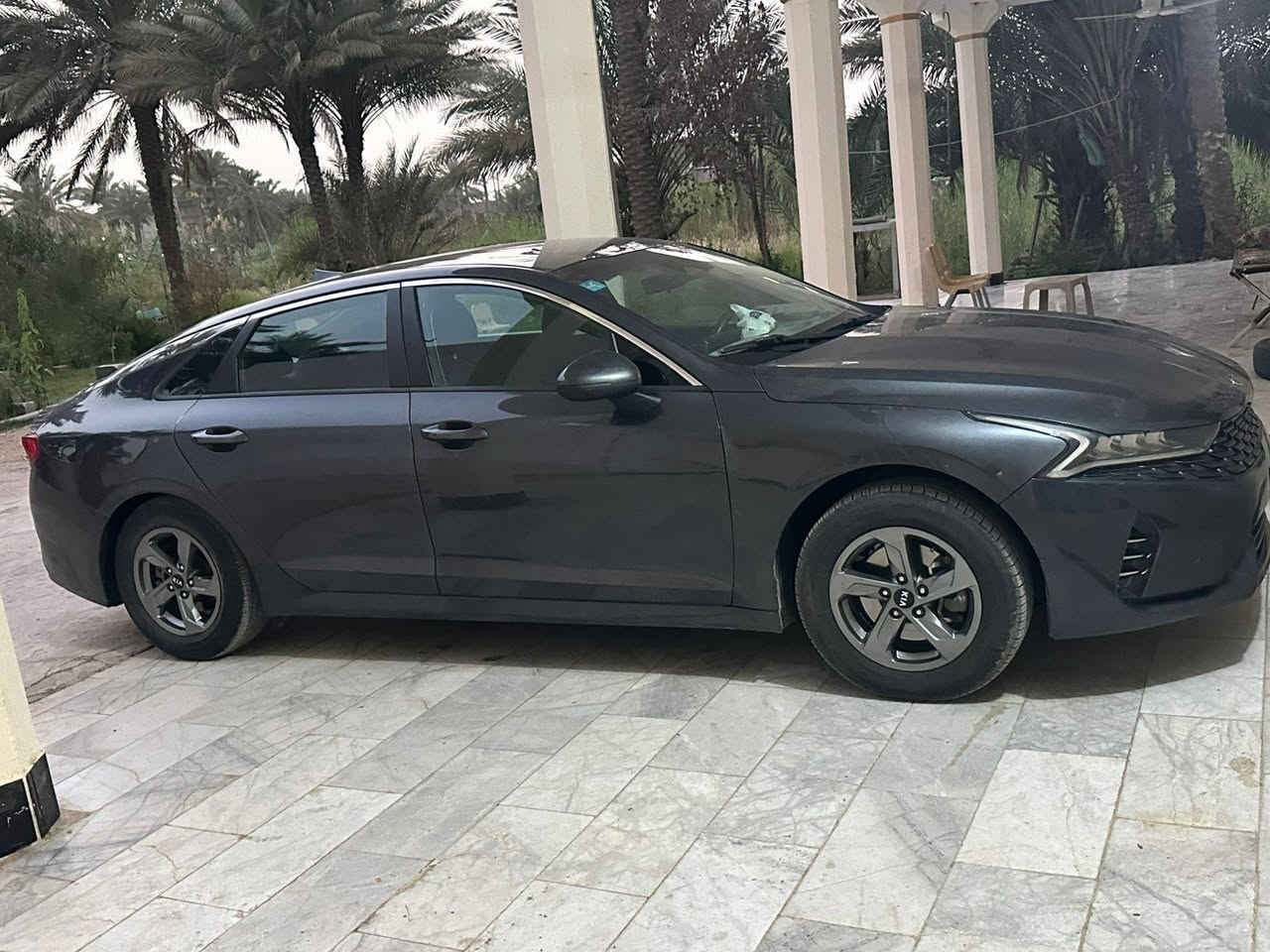 السلام عليكم سياره k5 للبيع محرك 1600 تيربو موديل 2021 كامل مواصفات ماعدا الفتحه حادثها شبر في جاملغ الامامي فقط رقم بغداد تحويل مباشر اتصال على هاذا الرقم ***********
