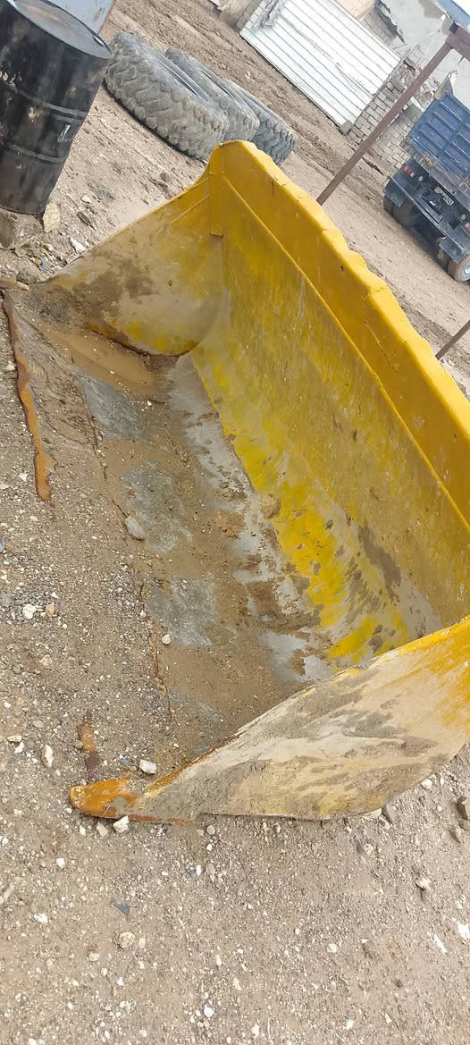 السلام عليكم للبيع سعر 10 في مجال العنوان موصل الايمن  ***********
