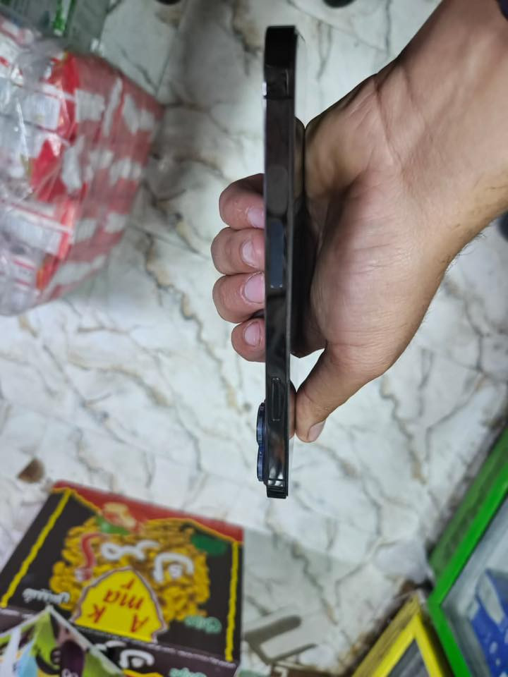 سلام عليكم 
ايفون 13 برو ماكس بطاريه 95 جان مضموم. عله وضعه مال شركه 
الجهاز شتريته قبل جديد وتركته جهاز جان مضموم كارتونته وغراضه موجودات جهاز تفحص حاسبه او اي مكان جهز بلادي 
سعره 800 مكاني بغداد. العبيدي 
رقم هاتف بي واتساب. ***********
