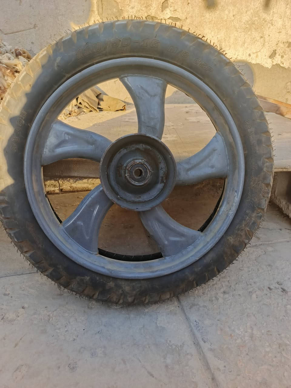 سلام عليكم  ويل. لبيع.  قيم. وخذ. ليفيده. يجي. خاص.  او. يتصل ***********
