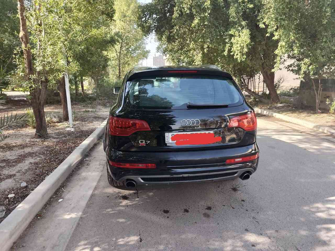 اودي Q7 2015
خليجي فول 1/1
لون اسود
محرك 3000 سوبر جارج
مواصفاتها
كامره امامي وخلفي تتقسم صير 360 محيطيه
حساسات امامي خلفي
زراكات لايت
بنوراما وسلايد امامي 7 طكات
وسلايد خلفي 
كشنات جلد
كشنات هيتر وتبريد
تحكم كهرباء بل كشنات الاماميه
سيدي
اوكس
شاشه كبيره اندرويد 12 انج
بلادي بدون تحوير لمس
مع ماوس تحكم
تحكم ستيرن
تبريد مركزي ومنفصل للامامي وللخلفي
بردات خلفيه بلادي
7 راكب
برده خلفيه
وبرده صندوق
مري كهرباء مع هيتر
لايتات شادله عدسه لد دبل ليزر
دوسات بلادي
بك لايت لد
جام 4 اوتو
مع قفل للاطفال
جنطه كهرباء
بصمه تشغيل وبصمه اطفاء 
مع تشغيل سويج
كشن السايق خزن وضعيتين
نظام سماعات ستريو
السياره مسويله ادامه كامله
باتري جديد
تخم تاير جديد
محرك مبدل جديد
مع ادامه كامله
رقم اربيل جديد
بأسمي السياره
مكانها بغداد
***********
***********
السعر 165ةوبيها مجال
