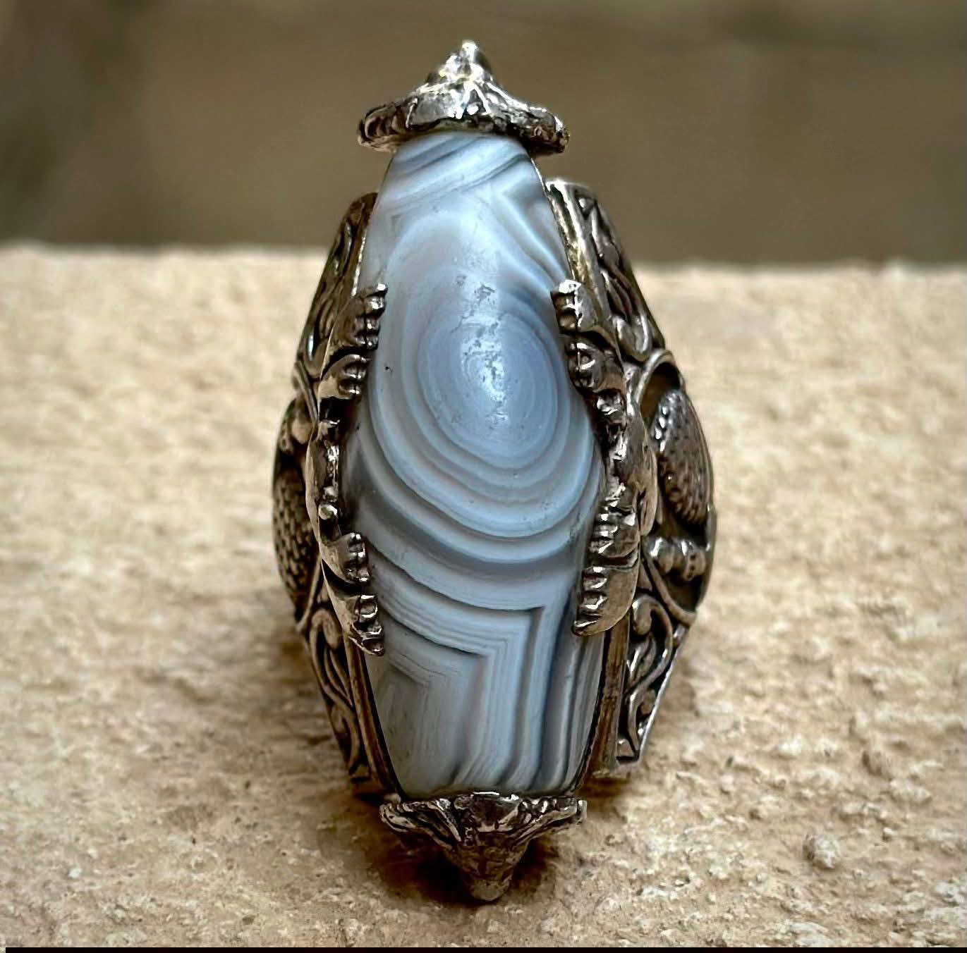 السلام عليكم أخوان محابس(٢) سلطاني واحد جزع يماني سعر المحبس  الواحد(١٥٠) الف دينار والي ميعجبة السعر خلي يعبر المنشور لا يعلق اخون بلة زحمة


**إذا كنت صاحب هذا الإعلان وتريد حذفه لأي سبب، رجاءا أرسل رسالة إلى الدعم الفني**