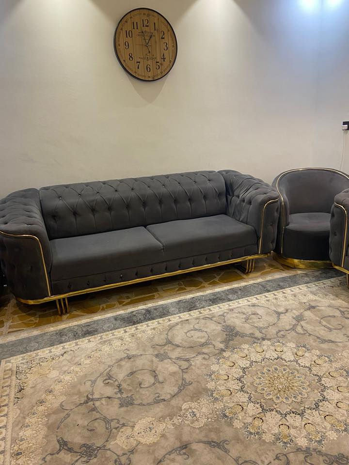 السلام عليكم
تخم قنفات نوع تركي مستعمل عدد 2 قنفات حجم كبير 4 كراسي لمن يرغب بالشراء الاتصال على الرقم ***********
