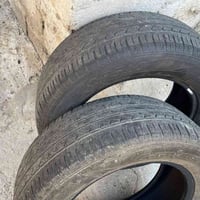 زوج تايرات • ٢١٥/٦٠/١٦ • شبه جديد