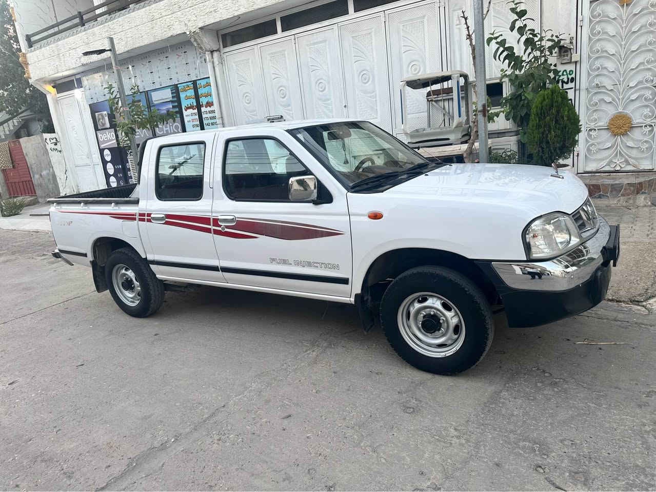 نیسان دەبڵ مۆدیل ٢٠٠٨ یابانی
 سەنەوی تازەیە
بێ بۆیاخ بێ سارد 
چوار تایەی لۆکە
گیڕەمەکینەی بەشەرت نەکراوەتەوە
سەیارەکە زۆر جوانە ماڵی دۆستە
نرخ ١٣٠ گەڵا
شوین سیدسادق
***********
*********** السليمانية, العراق

