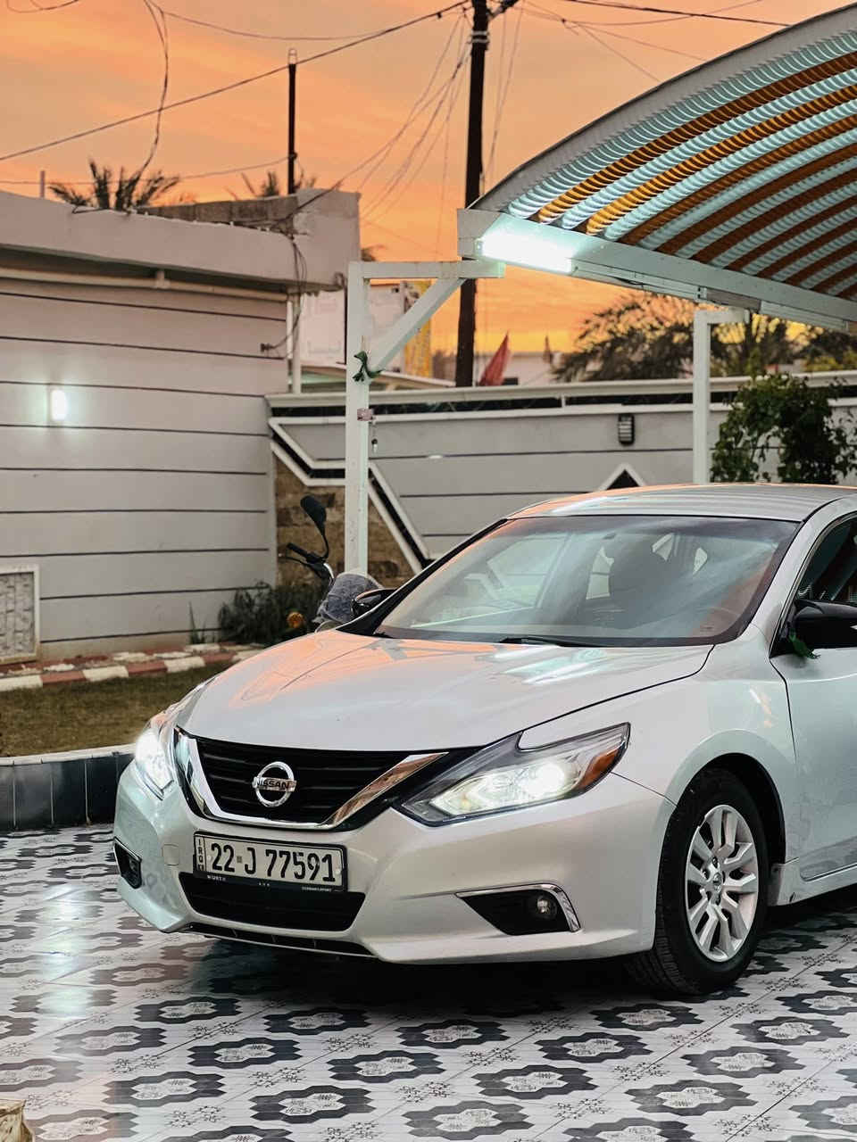 السلام عليكم
* نيسان التيمه[2017] رقم اربيل بسمي تحويل ثاني يوم

* المواصفات :
[ بصمة تشغيل _ بصمة ابواب _  
تحكم استيرن _ مانع انزلاق _ كاميرا خلفية _ مثبت سرعة _ 
كشن كهرباء ]

* محرك 2500 _ 4 سلندر 
* بجم كبس(مكفول) _ حادث  2قطع (بدون دواخل) مثل ما موضح بالصور

السعر130

مكان السياره/ ديالى الخالص سراجق
***********
