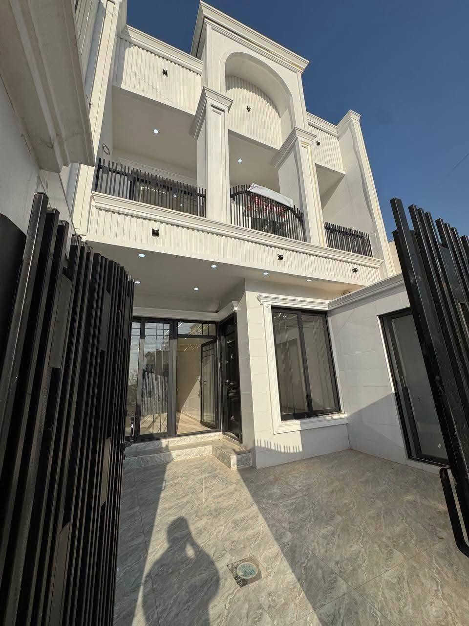 كود ٧/٨٠

سند طابو يتسجل بإسم اي عراقي
أربيل-بيت للبيع حي قربو قرب سايدين لاوان

➖مساحة 125M طابقين 
يتكون⤵️
➖4غرف نوم 
➖استقبال-صاله-مطبخ-مجموعه صحيات
للاستفسار
***********
***********
*********** واتساب

عقارات ابو آدم في أربيل

لمشاهدة بقية العروض مع ذكر السعر موجود في تلگرام.   https://t.me/new1erbil

#عقارات_اربيل #شقق_للبيع_اربيل #بيو_لبيع_اربيل  #فلل_للبيع_اربيل #مجمعات_سكنية_اربيل
 #عقارات_كردستان  
#استثمار_عقاري_اربيل #عقارات_بغداد_سليمانية_اربيل  #عقارات_شمال_العراق أربيل, العراق
