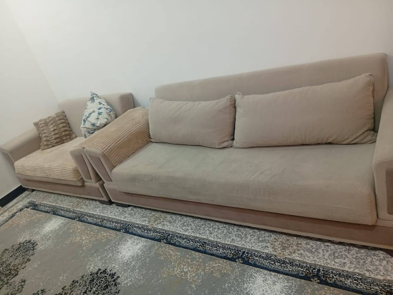تخم نظيف جدا السعر 350 وبيه مجال بسيط


**إذا كنت صاحب هذا الإعلان وتريد حذفه لأي سبب، رجاءا أرسل رسالة إلى الدعم الفني**