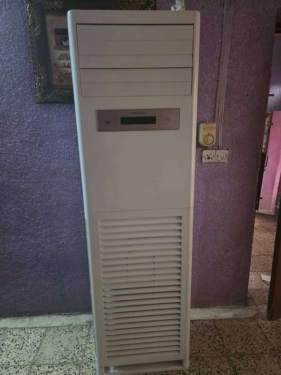 سبلت هايسنس كنتوري ، ثلاثة  ٣ طن   تدفئة وتبريد  ، نضيف جدا استعمال موسم واحد تبريدة يخبل 
السعر مليون و 100 
السبلت جديد و داابيعة لان شلت من شقة 
العنوان بغداد / ابو غريب_ الحصوة 
***********
