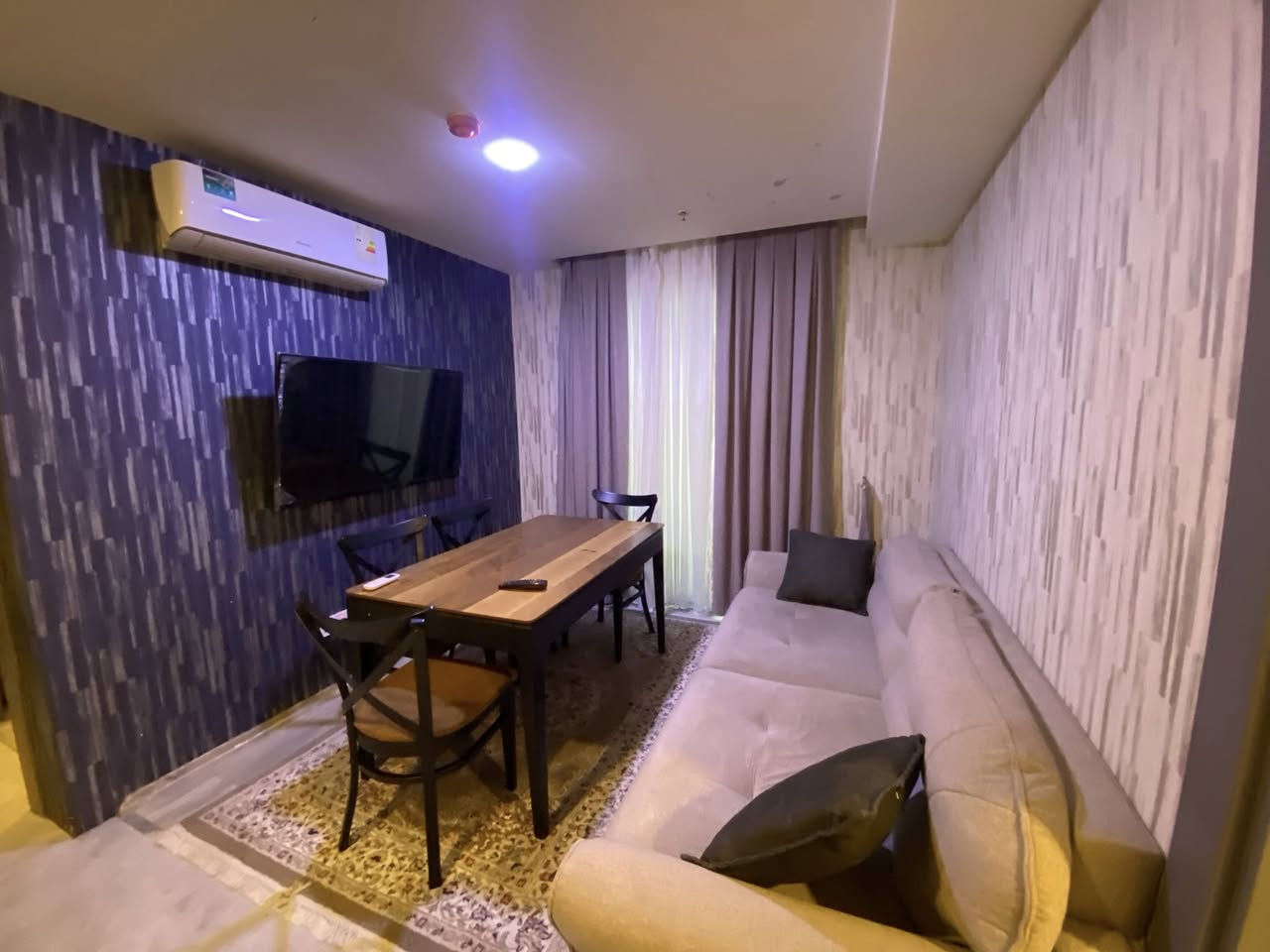 شقة للإيجار في أربيل
‏في مجمع سكني لايف تاورز
‏داخل مربع الذهبي
‏ شقة متوفرة غرفة وصالة مؤسسة بالكامل
‏مساحتها 73 متر
‏طابق 21
‏ واجهة على Empire
‏لاستفسار كثير على ال WhatsApp
***********
***********
