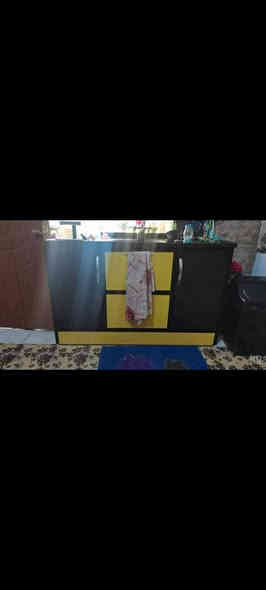 كاونتر 3 أمتار وسنك متر ونص السعر 900 حي الامير ***********
