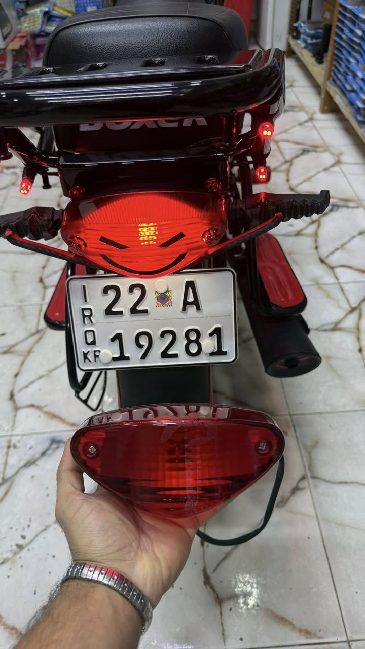 متوفر جميع قطع غيار خاصه بدراجات بوكسر 🏍️'
عنوان❗️: مجاور عبد ابو دوشمه سيارات 🚗 قرب محطه تساهل غسل 🫧 
التواصل
(***********) 📞
