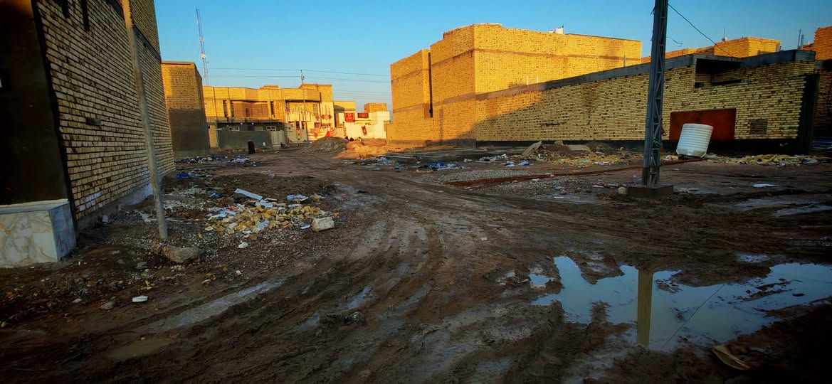 قطعة ٢٠٠ متر
الاسكان الصناعي (حي المهندسين) 
شارع ١٢ متر
مقابيل النزله الاولى
بنص ٣ مدارس وروضه
خامس وحده عن الحولي
رقمها 2861
كافة الخدمات باقي بس التبليط على خطة ٢٠٢٦
سعرها ٩٥
للتواصل
***********
