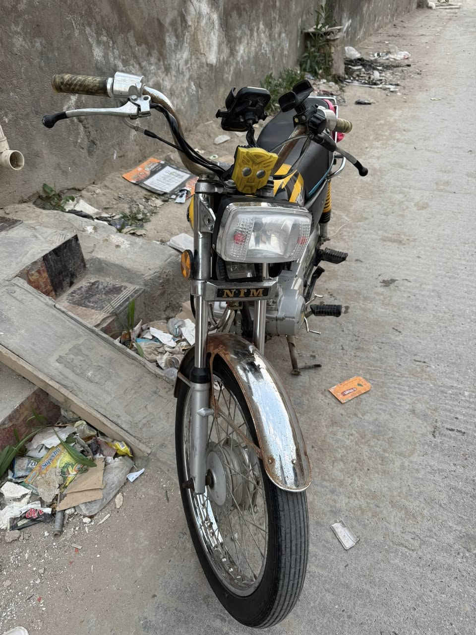 ناما مديل 22 اوراق اصولي مكينه مفتوحه وحالياً الدراجه تبخر سعرها 550 عنواني ناصريه مركز


**إذا كنت صاحب هذا الإعلان وتريد حذفه لأي سبب، رجاءا أرسل رسالة إلى الدعم الفني**