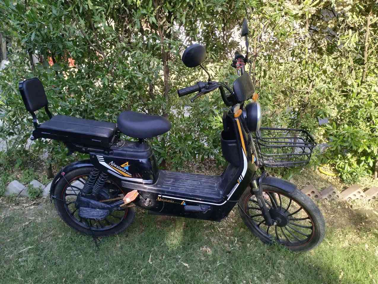 ماطور شحن للبيع 
من شركة الوطنية نضيف بطاريات نص عمر وايرمنية دبل        
              شغالات كامل أي استفسار على الرقم -------------  ***********   ------------
