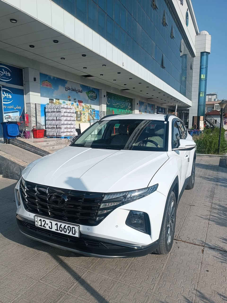 🚗 للبيع – هيونداي توسان 2024 🚗
✅ محرك 2000 سي سي – 4 سلندر
✅ ناقل حركة أوتوماتيك 6 سرعات
✅ نظام دفع أمامي (FWD)
✅ ماشية 41,000 كم فقط
✅ رقم السيارة: نينوى 12 J 16690
🔹 شاشة معلومات كبيرة
🔹 كاميرا خلفية
🔹 حساسات أمامية وخلفية
🔹 بلوتوث
🔹 مثبت سرعة
🔹 تشغيل بصمة للأبواب
🔹 تشغيل عن بُعد
🔹 مرايا كهربائية متحركة مع إشارات جانبية مدمجة
🔹 مكيف أوتوماتيك مزدوج (تبريد وتدفئة)
🔹 نظام مانع الانغلاق ABS
🔹 نظام الثبات الإلكتروني ESP
🚘 السيارة نظيفة جدًا وجاهزة للفحص والمعاينة، استخدام شخصي وبحالة ممتازة.
💰 السعر: 21,000 دولار 📌 السعر قابل للتفاوض للجادين فقط.
📞 للاستفسار والاتصال: ***********--***********
🌹 الرجاء التواصل من الجادين فقط.

