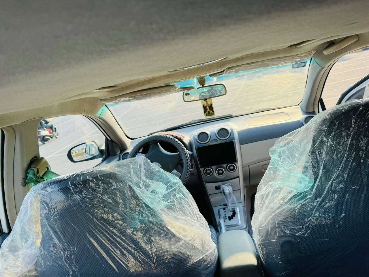 مكلف بالنشر
السلام عليكم. بي واي دي موديل 2013 سنويه باسمي مكفوله السياره كير ومكينه وحداديه خير من الله. 

ملاحظه، بارد بالباب الي ورى الصدر امبين بالصوره 
مكاني كوت الكريمية
للاستفسار الاتصال على الرقم ***********
