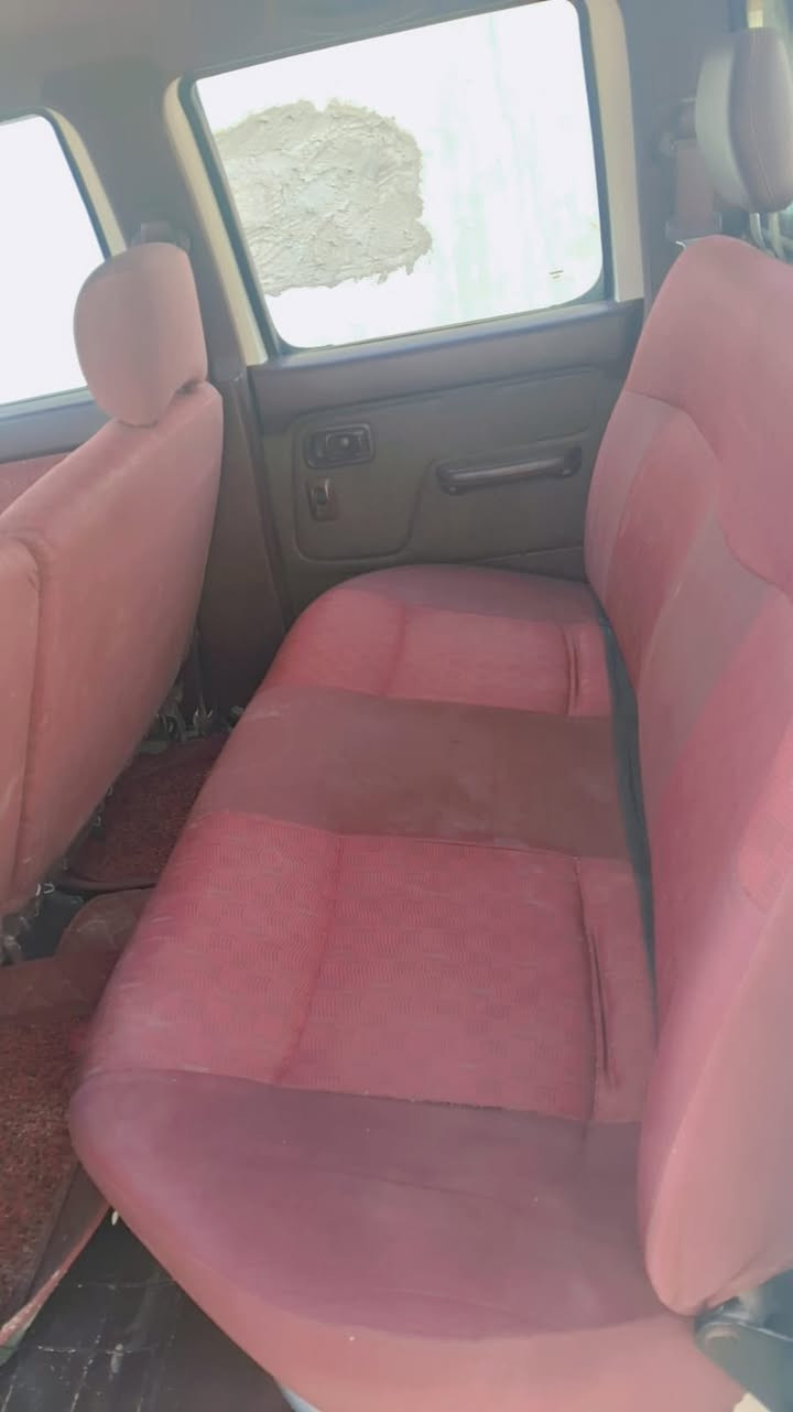 سلام عليكم خوان سياره نيسان موديل 2014 كفاله عامه من الشخط تجي وتشوف وفحص موجود سياره نضيفه دواخل جيس نضافه 100من100. ارقام إنكليزي تحويل مباشر رقم صاحب السياره***********
