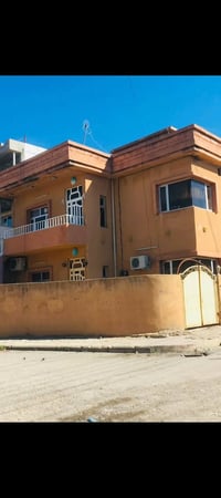 بسم الله للبيع بيت ركن 138م طابقين كل طابق غرفتين وصالة ومطبخ وصحيات م...