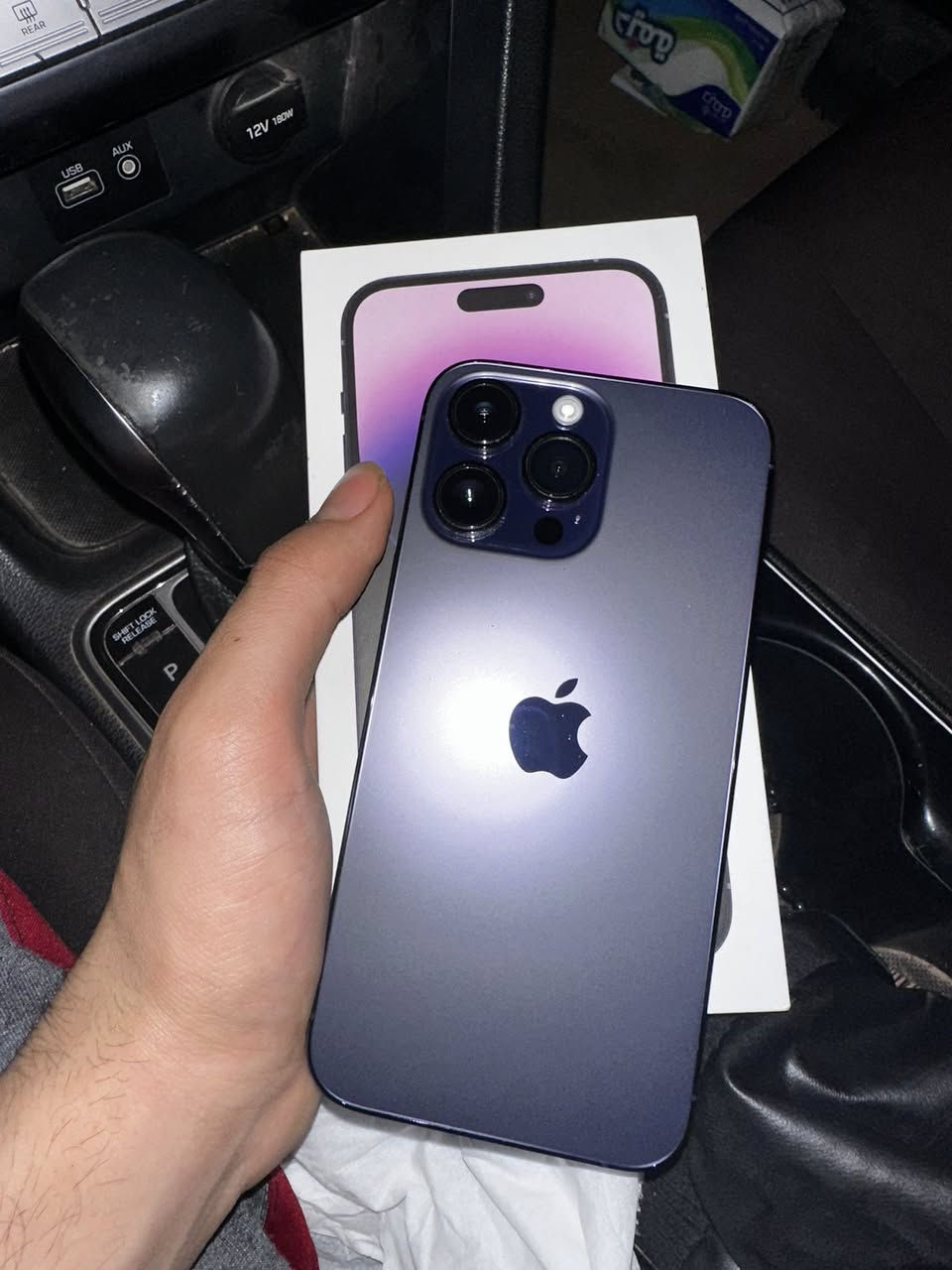 السلام عليكم
متوفر ايفون 14 برو ماكس 
ذاكرة 512
تك سيم كارت 
عربي شرق اوسط 
بطارية 96 دورات 400 جهاز جدا نضيف استعمال قليل مكفول 
كارتون مطابق 
للمراوس مع 15 او 16 ذاكرة اقل اي شي عندك نزل 
*********** مكان نجف
