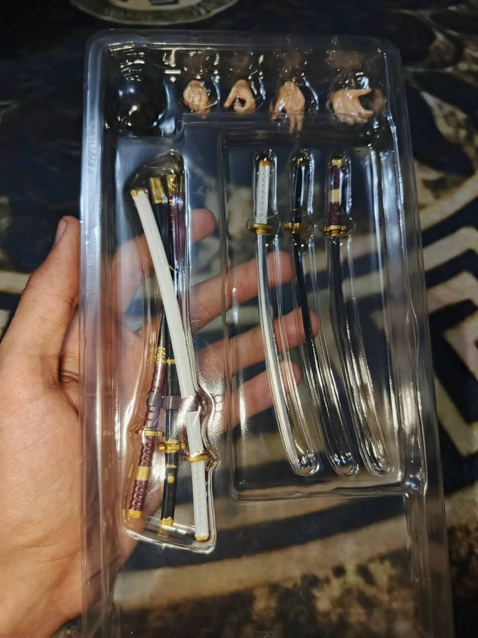 مجسم مفصلي لشخصية Zoro
المجسم مفصلي بالكامل مابي اي ضرر بالكارتون بعده طوله حوالي 20 cm يحتوي على 3 تعابير وجه اضافية و 2 ازواج لليد و 1 شعر و 3 سيوف مفرده و 1 السيوف الثلاثه معاً
السعر 25 الف 
و التوصيل مجاني 🔥


**إذا كنت صاحب هذا الإعلان وتريد حذفه لأي سبب، رجاءا أرسل رسالة إلى الدعم الفني**