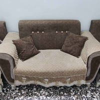 ديوان عشر مقاعد للبيع المكان الزعفرانيه  07712409936