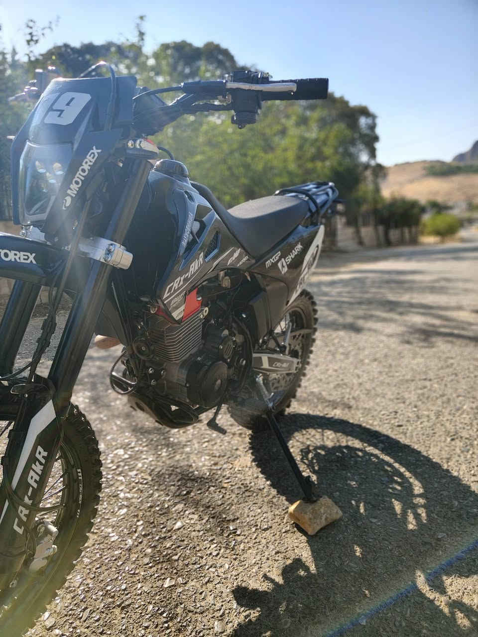 سڵاو هاوڕێیان ئەم ماتۆڕە بۆ فرۆشتن AKR-CRX 2025 بێعەیبە مەکینە کەپس گشت گیانی مه زبوتە شوێن سەرگەڵوو سعر 8.5      ***********

