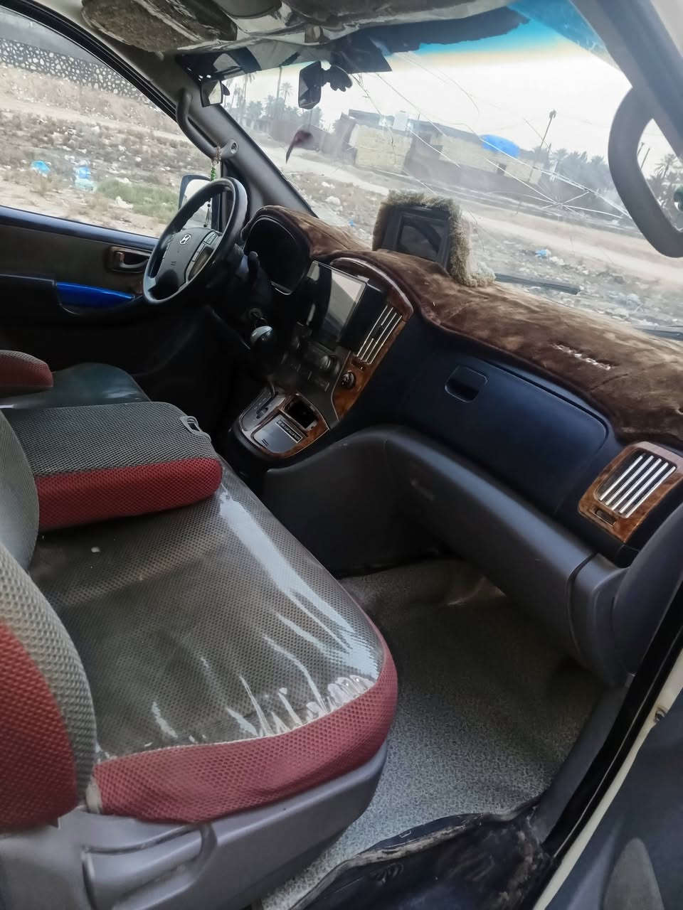 السلام عليكم استاركس للبيع موديل 2010 رقمها كربلاء الماني بأسمي السياره كفاله ماعدا الجنطه ***********بابل القاسم
