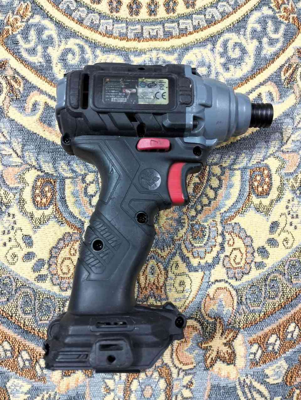 نوادر من شركة بارك سايد للتواصل واتساب ***********
