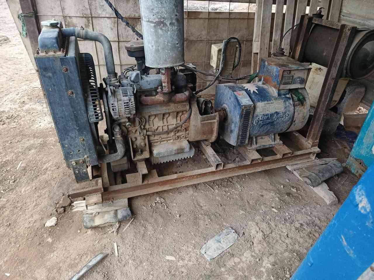 السلام عليكم
مولد نوع كابوتة للبيع 
اربعه بستم 
15كيفي راس توليد 
محرك خير من الله لا صرف ولا تبخير
المكان واسط الحفرية شارع عشرين 
السعر ثلاث ملايين وبي مجال 
الاستفسار ***********
