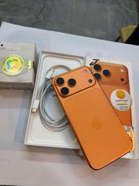 ايفون ١٧ برو ماكس ٢٥٦ • بطارية ١٠٠٪ • ضمان ١١ شهر