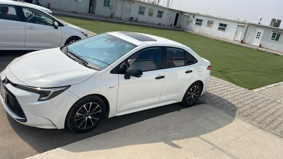 🔥 للبيع تويوتا كورولا هايبرد 2024 🔥
سيارة نظيفة جداً بحالة الوكالة، استخدام شخصي ومحافظة عليها.

📌 التفاصيل:
▪️ الموديل: 2024
▪️ النوع: كورولا هايبرد
▪️وارد صين شكل الوارد امريكي 
▪️ العداد: (٢٣٠٠٠) كم قابل للزيادة

📌 الحالة:
✔️ طخة بسيطة بالدعامية بدون صبغ
✔️ باقي الاجزاء مكفولة من الصبغ والتعديل والتبديل
✔️ السيارة جاهزة للاستخدام

📌 السعر:
22,500,000 دينار 
السعر مجال بسيط قابل للتفاوض

📍 الموقع: (بغداد-حي الجامعة)
📞 الاتصال: (***********)
واتساب:(***********)
