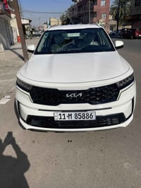 سورنتو 2022 ماشيه 41نص فلول بيه باردجهت اليمن باب خلفي  بارد مفتوح مصل...