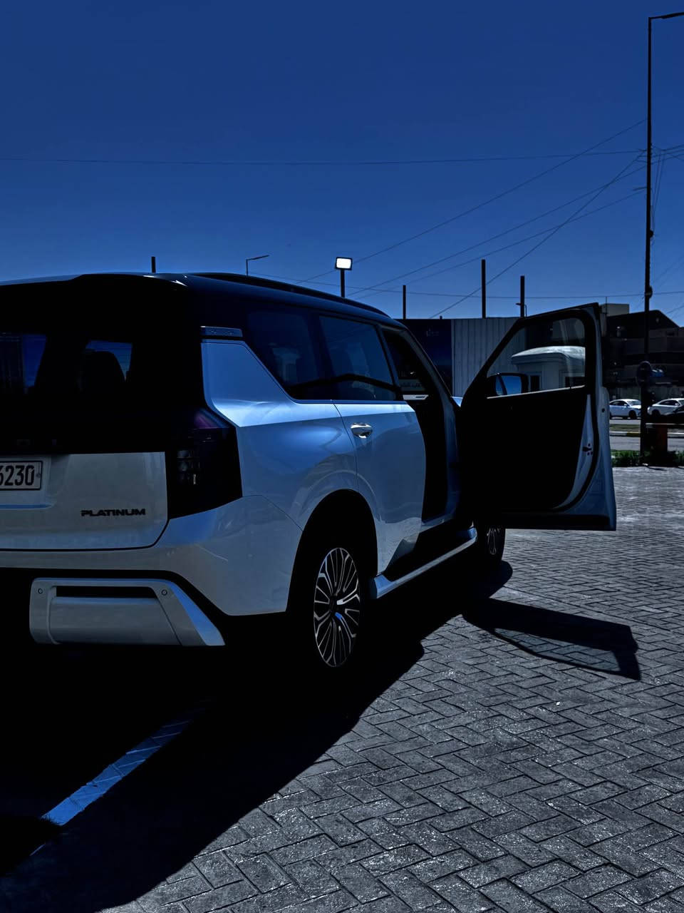 🔥 نيسان باترول بلاتينيوم 2025 للبيع 🔥

▪️ وارد وكالة السور
▪️ ممشى 17,000 كم فقط
▪️ محرك 3.8 V6 تنفس طبيعي
▪️ جير أوتوماتيك 9 سرعات
▪️ دفع رباعي
▪️ اللون أبيض لؤلؤي
▪️ القمارة مغلفة PPF أسود
▪️ كاميرات 360°
▪️ مقاعد جلد مع تبريد وتسخين
▪️ تشغيل بصمة وباب خلفي كهربائي
▪️ حالة الوكالة بالكامل

السيارة نظيفة جداً واستخدام شخصي، وجاهزة للفحص بأي مكان يختاره المشتري.

📍 بغداد

📞 ***********

📱 واتساب:
https://wa.me/9647815200050 بغداد, العراق
